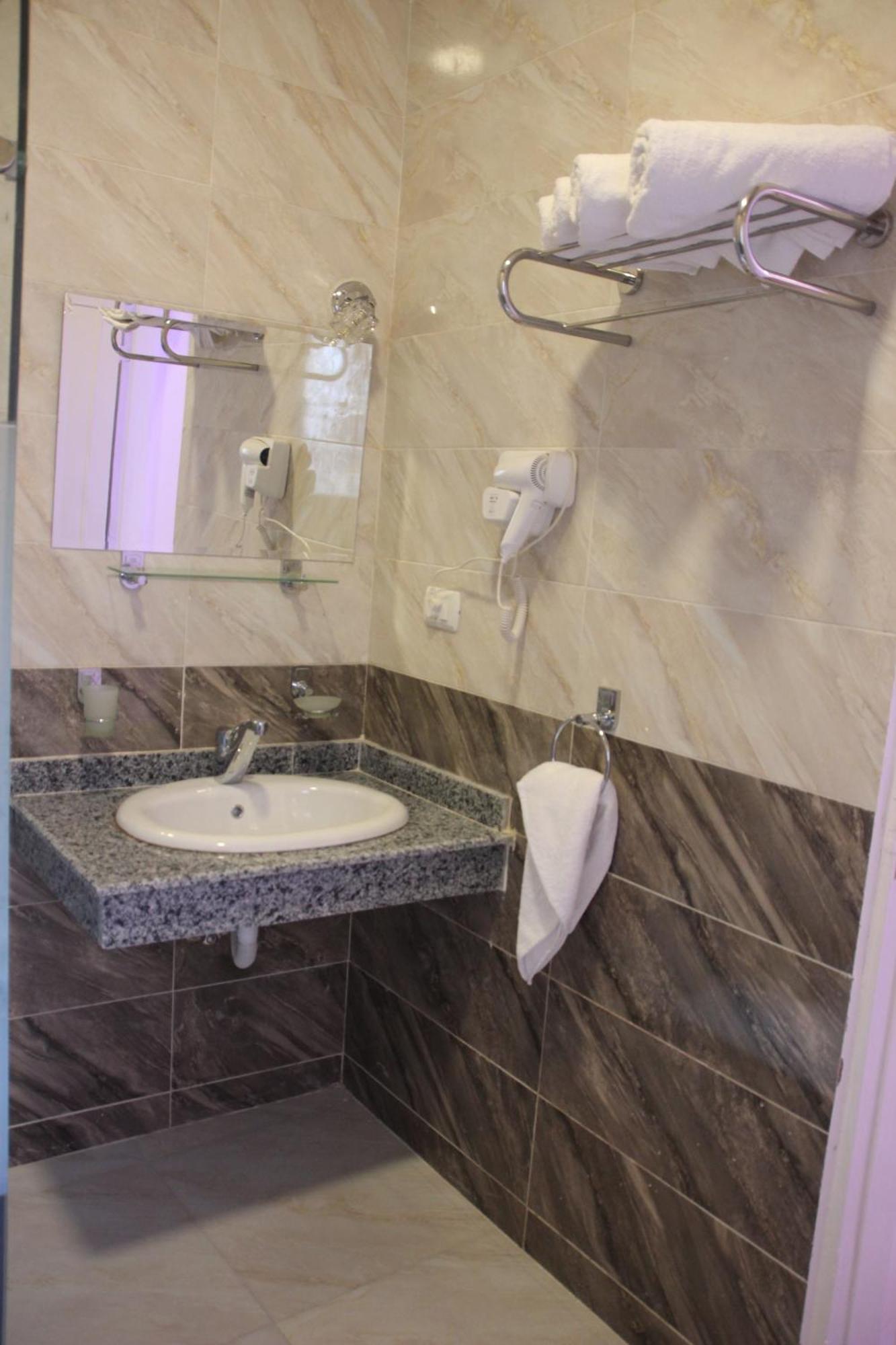 Farida Pyramids Boutique Hotel Kafret el-Gabal Exterior foto